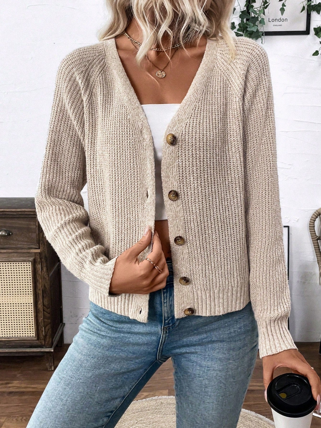 SHEIN LUNE Versatile V-Neck Cardigan Sweater For Women, Loose And Simple Style,Long Sleeve Tops Apricot