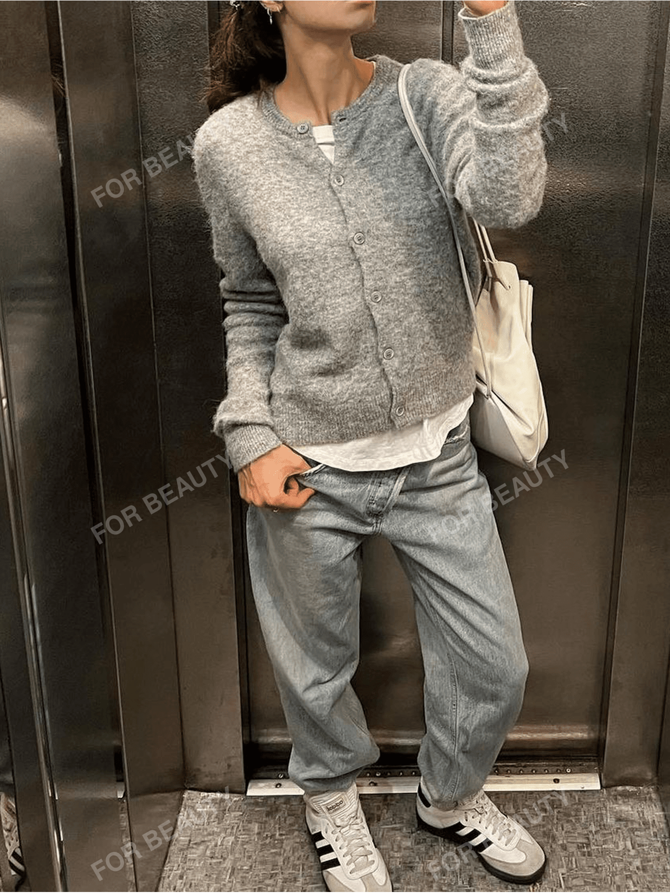 Autumn And Winter New Women's Round Neck Small Shell Twisted Buckle Long-Sleeved Knitted Cardigan Ms. Short Loose Slouchy Warm And Comfortable Solid Color Sweater Coat Spring Tops Light Grey