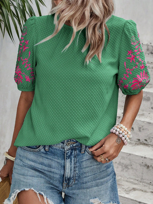 EMERY ROSE Women Embroidered Print Round Neck Shirt,Short Sleeve Tops Dark Green