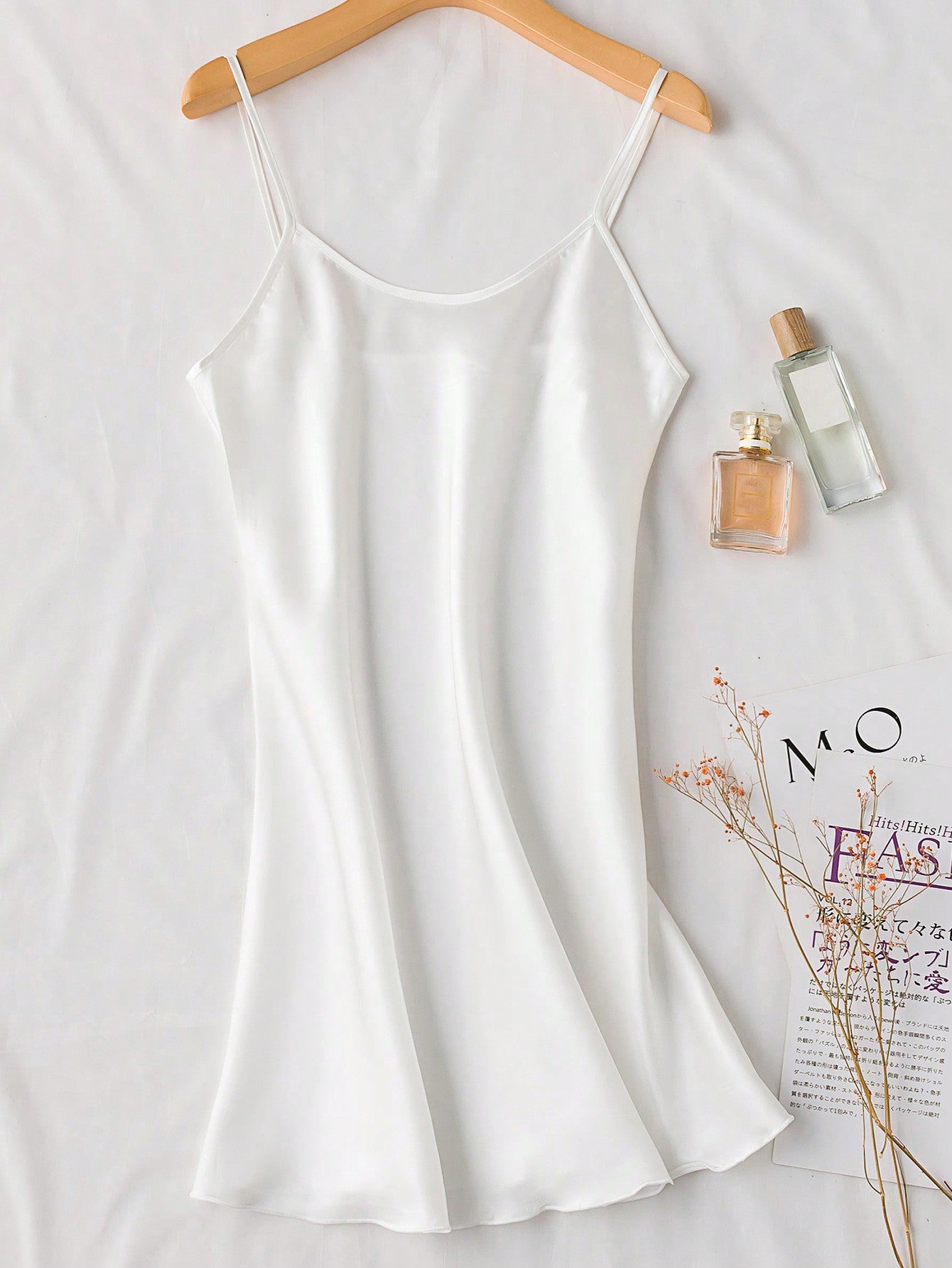 Adjustable Strap Summer Women's Sleepwear Dress, Satin Imitation Adult Camisole Dress, Spring/Autumn Sexy Thin Leisure Wear For Women White